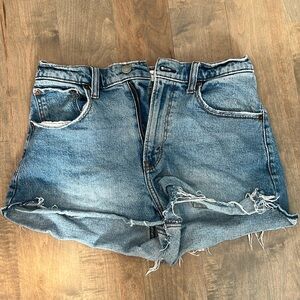 Abercrombie & Fitch Cutoff Short High Rise